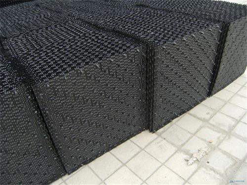 閉式冷卻塔填料有必要定期清洗和更換嗎？